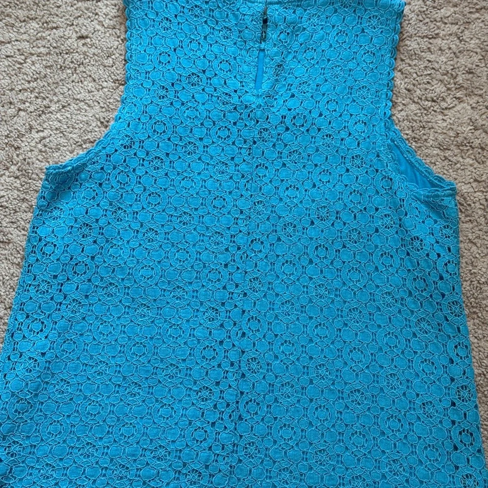 Banana Republic Lace Mock Neck Tank - Picture 6 of 8